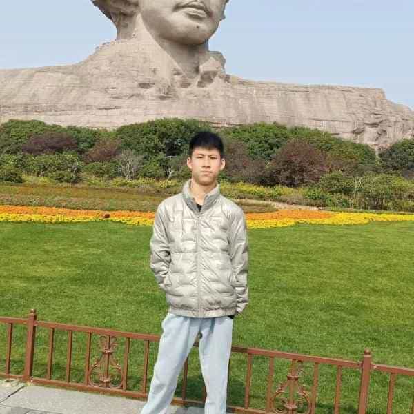 浙江22岁单身帅哥真诚找对象-济源征婚相亲网