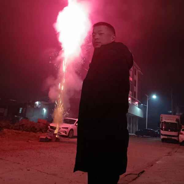 四川37岁单身帅哥真诚找对象-济源征婚相亲网