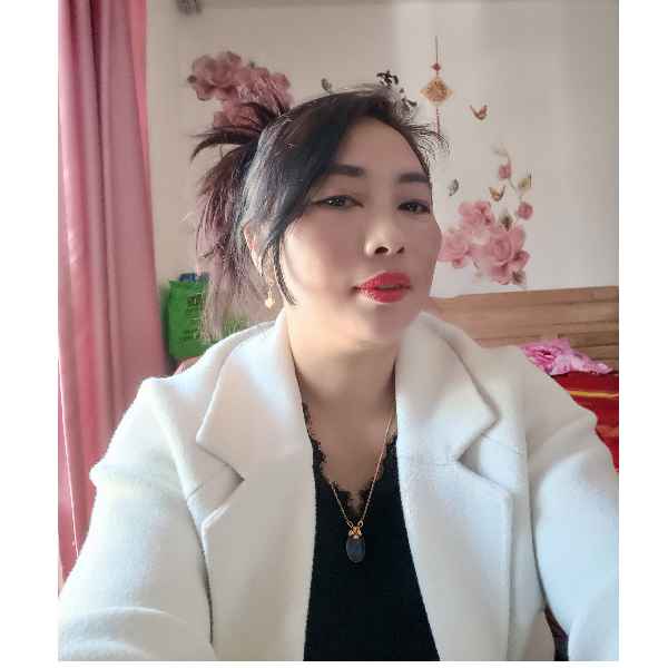 云南44岁单身美女真诚找对象-济源征婚相亲网