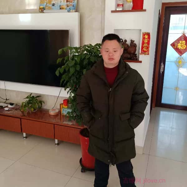 江苏28岁单身帅哥真诚找对象-济源征婚网